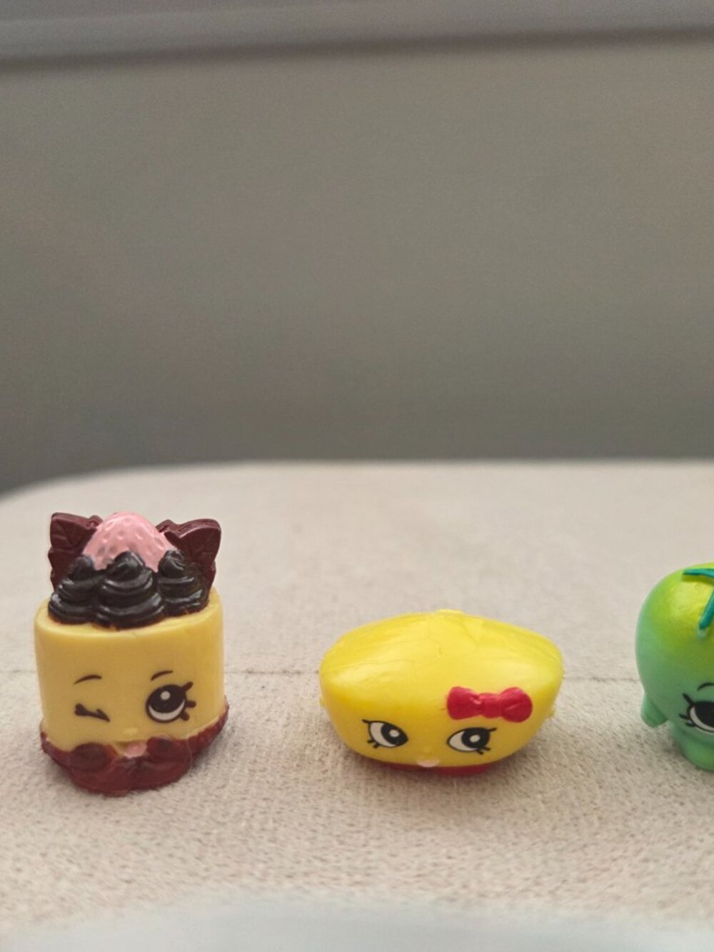 Shopkins Lot - Picture 3 of 11
